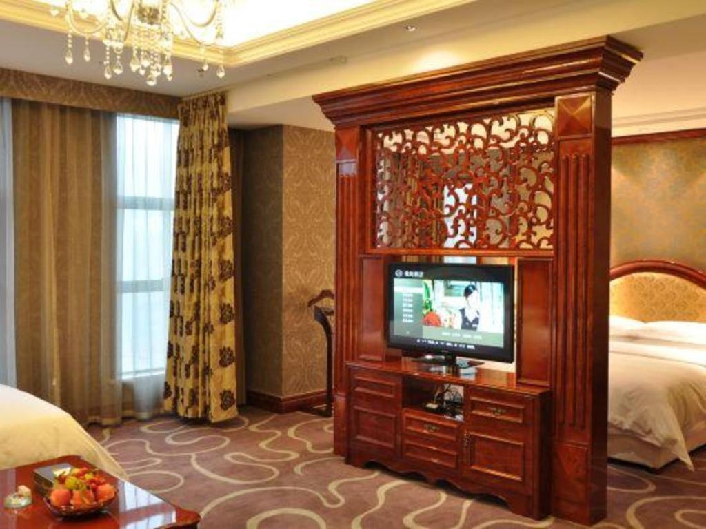 Chongqing Huachen International Hotel Exterior photo