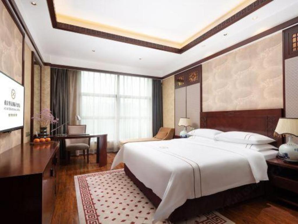 Chongqing Huachen International Hotel Exterior photo